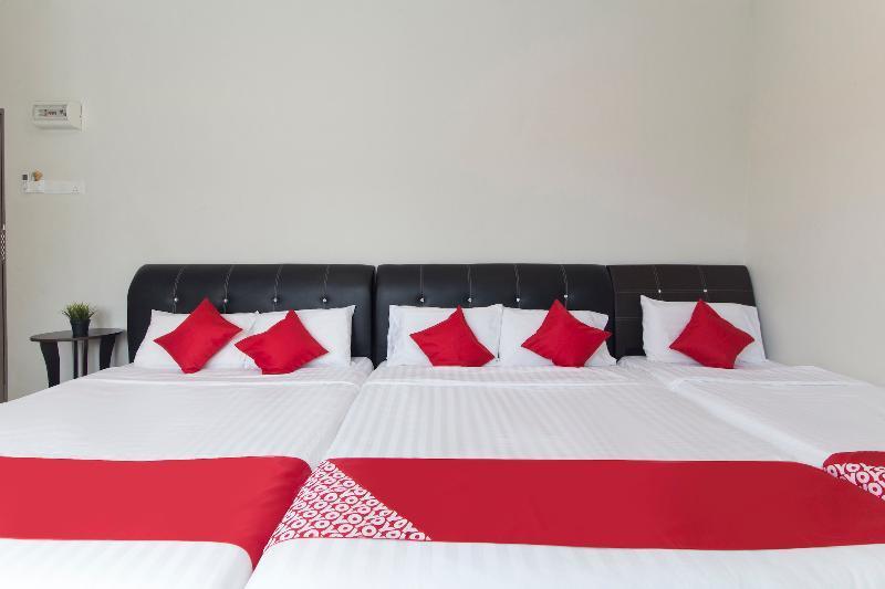 Oyo 702 D View Hotel Mersing Exterior foto