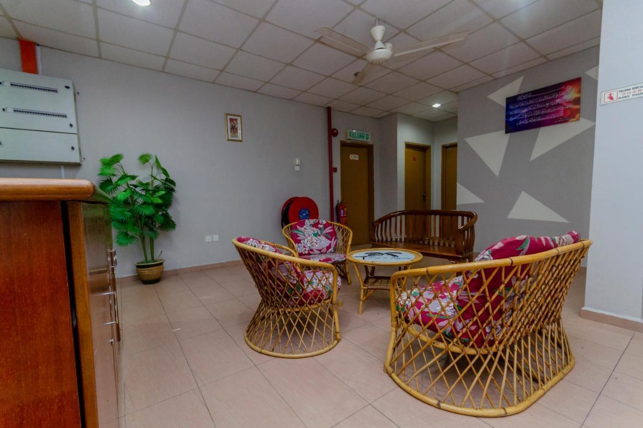 Oyo 702 D View Hotel Mersing Exterior foto
